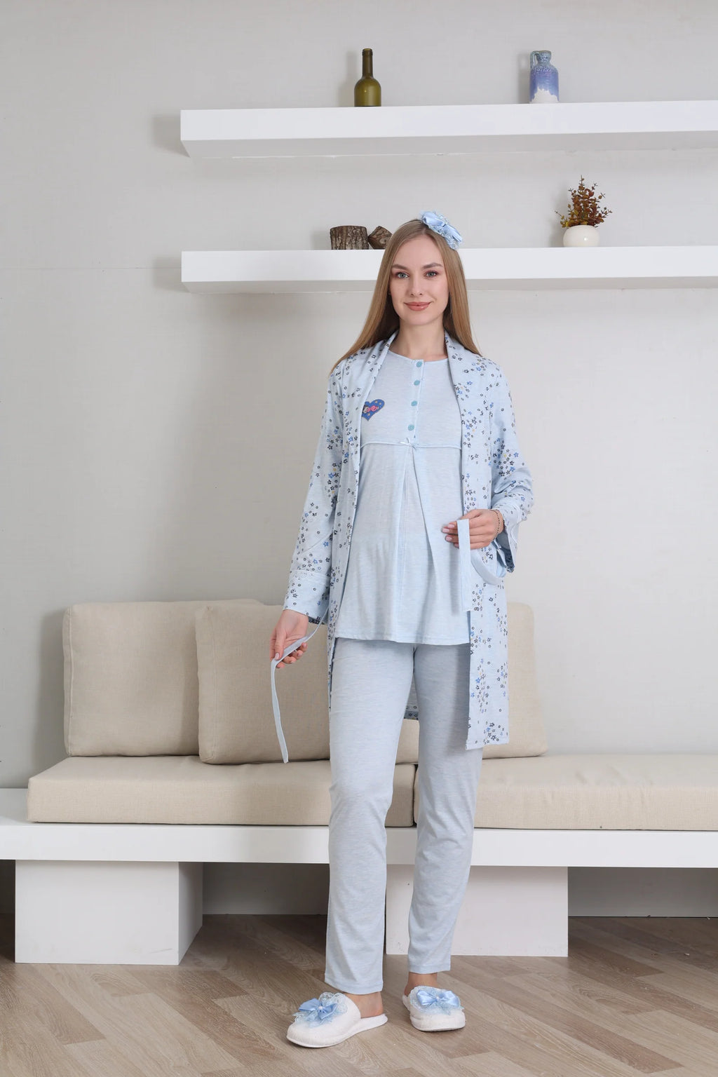Mavi Kısa Kollu Emzirme Özellikli Nakışlı Sabahlıklı Lohusa Pijama Takımı-3432