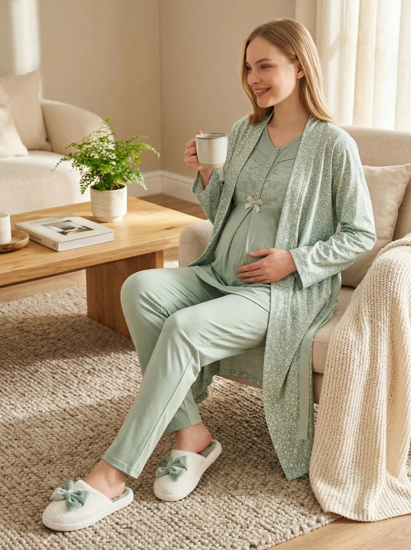 Yeşil Dantel İşlemeli Emzirme Özellikli Desenli Sabahlıklı Lohusa Pijama Takımı-3466